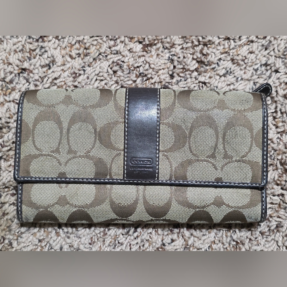 Coach Signature C Tan Canvas w/Brown Leather Wallet
